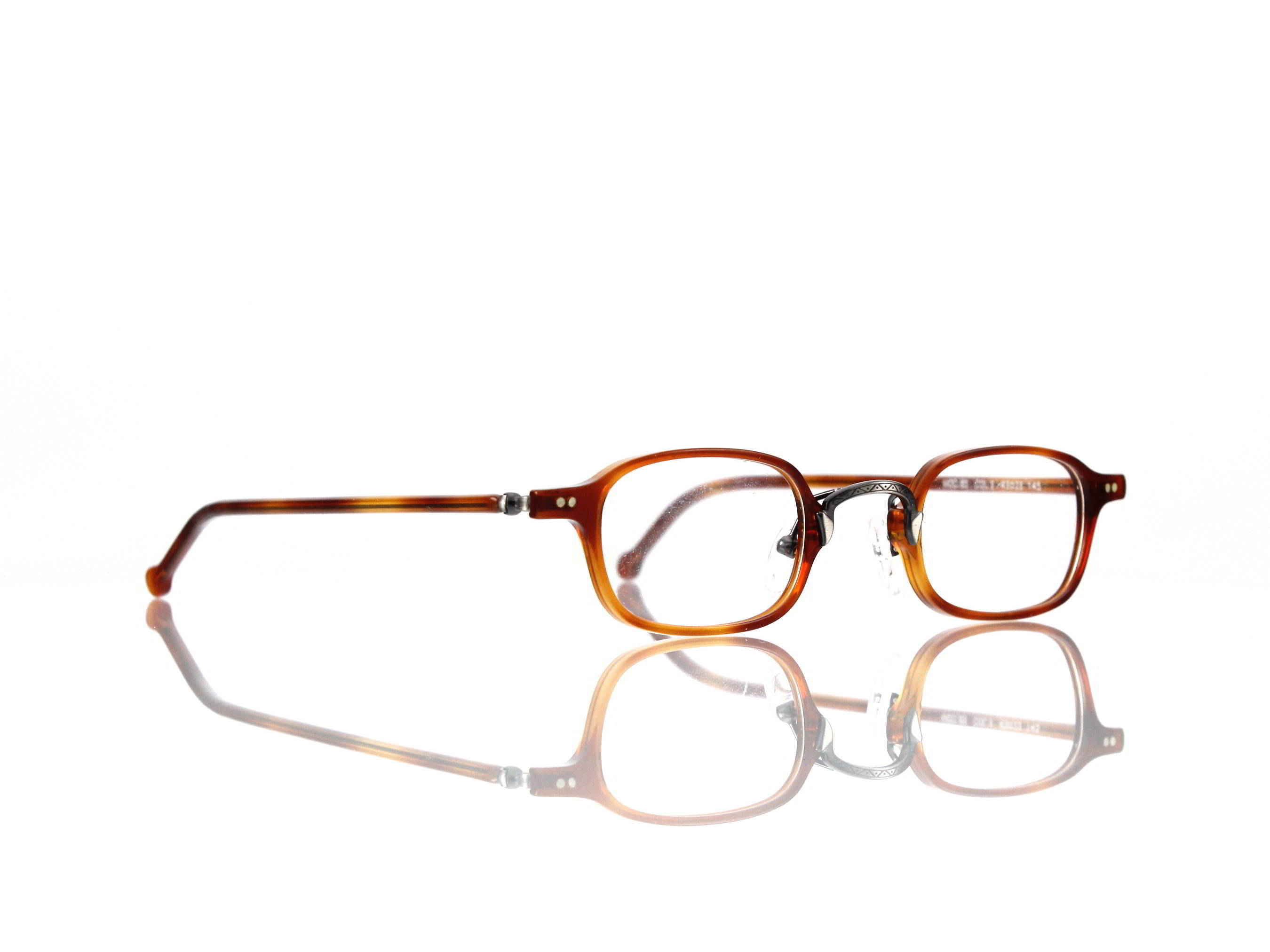 Braun Classics • Acetat • Modell 85 • F 3 • Größe 43-23-145 mm